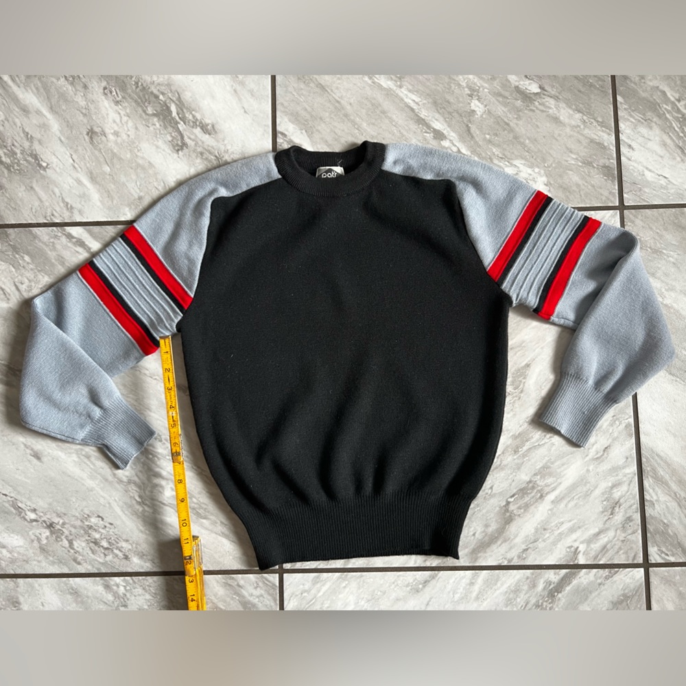Vintage 1970s Pat’s Ski & Sport Shop SWEATER Winter Wool Large Men’s Hong Kong